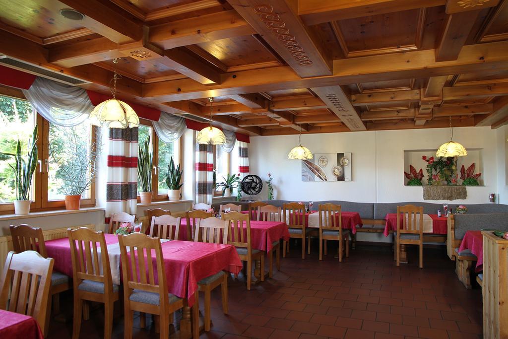 Gasthof-Hotel Dilger Rattenberg エクステリア 写真