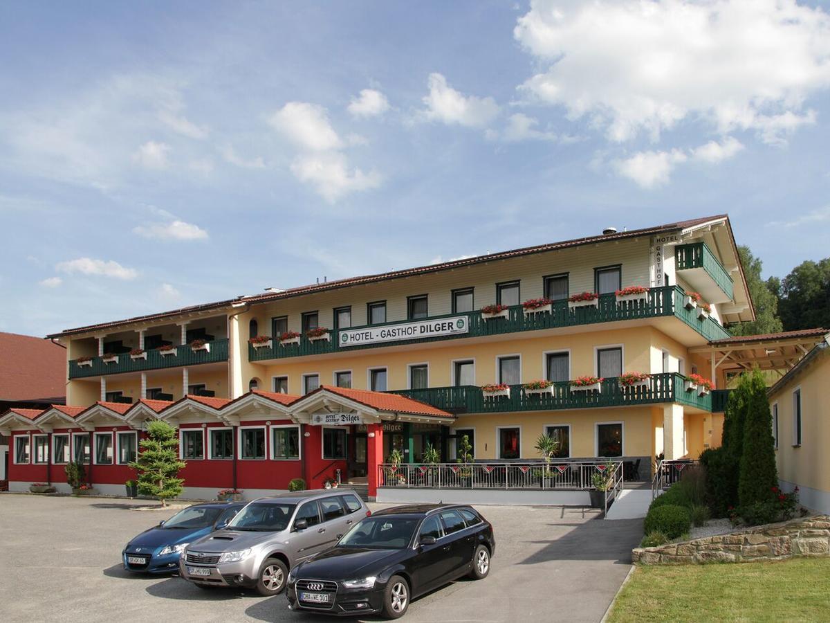 Gasthof-Hotel Dilger Rattenberg エクステリア 写真