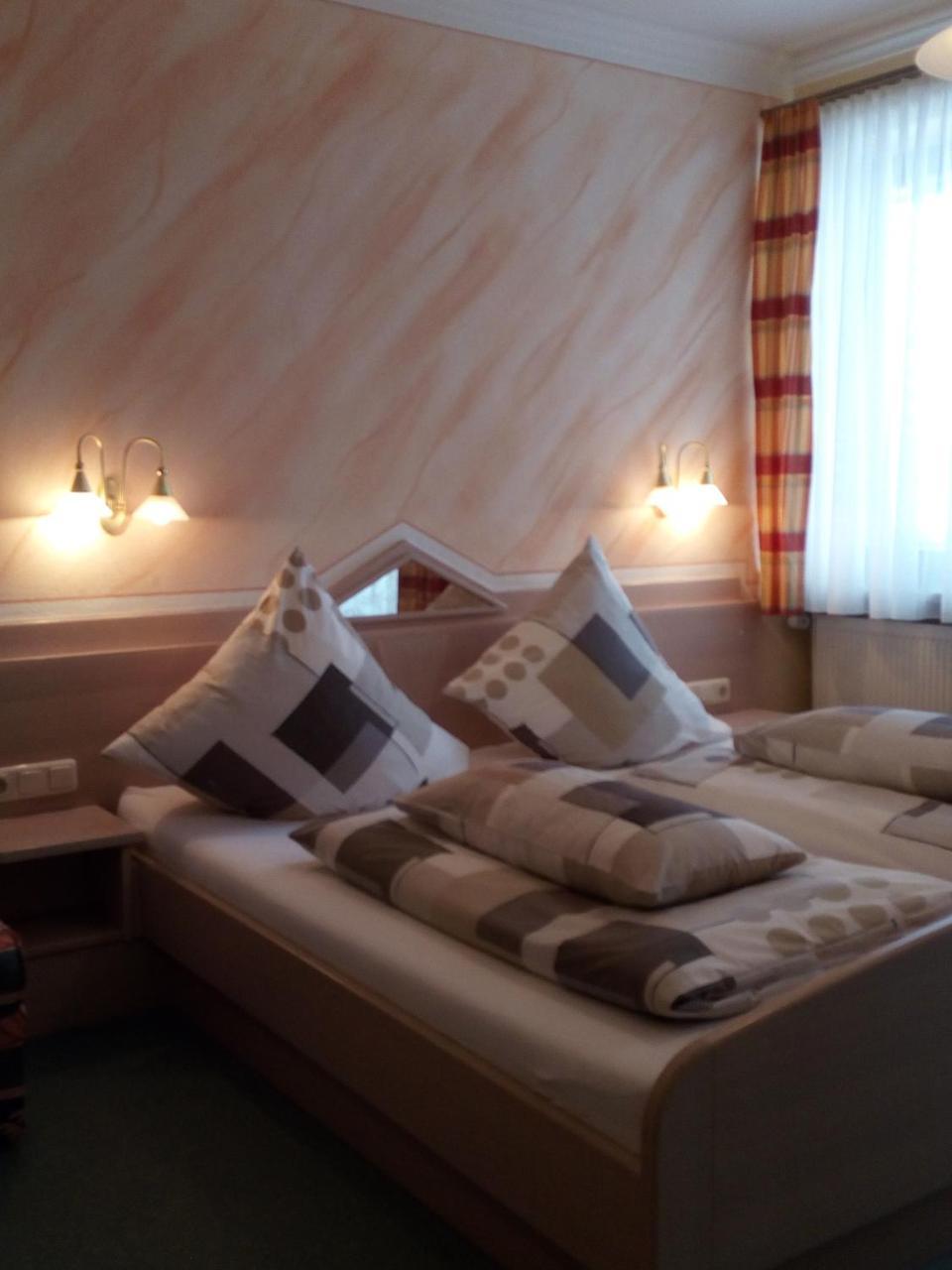 Gasthof-Hotel Dilger Rattenberg エクステリア 写真